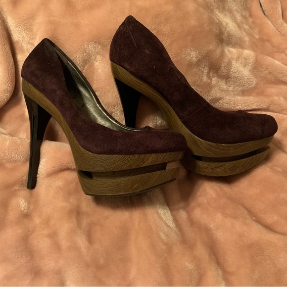 Jessica Simpson Suede Plum purple size 8 heel. - Picture 4 of 4